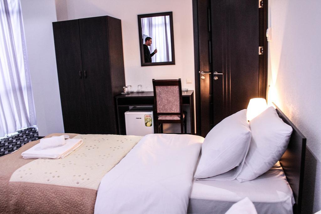 Royal Georgia Hotel Tbilisi Bagian luar foto