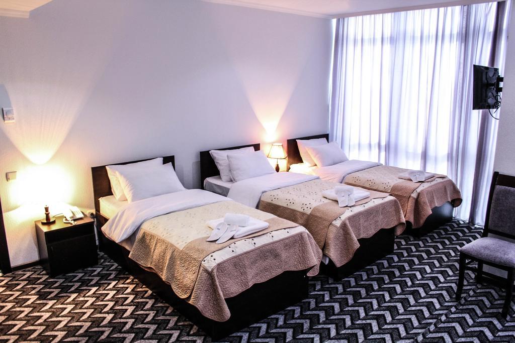 Royal Georgia Hotel Tbilisi Ruang foto