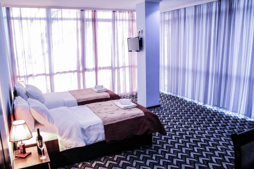 Royal Georgia Hotel Tbilisi Ruang foto