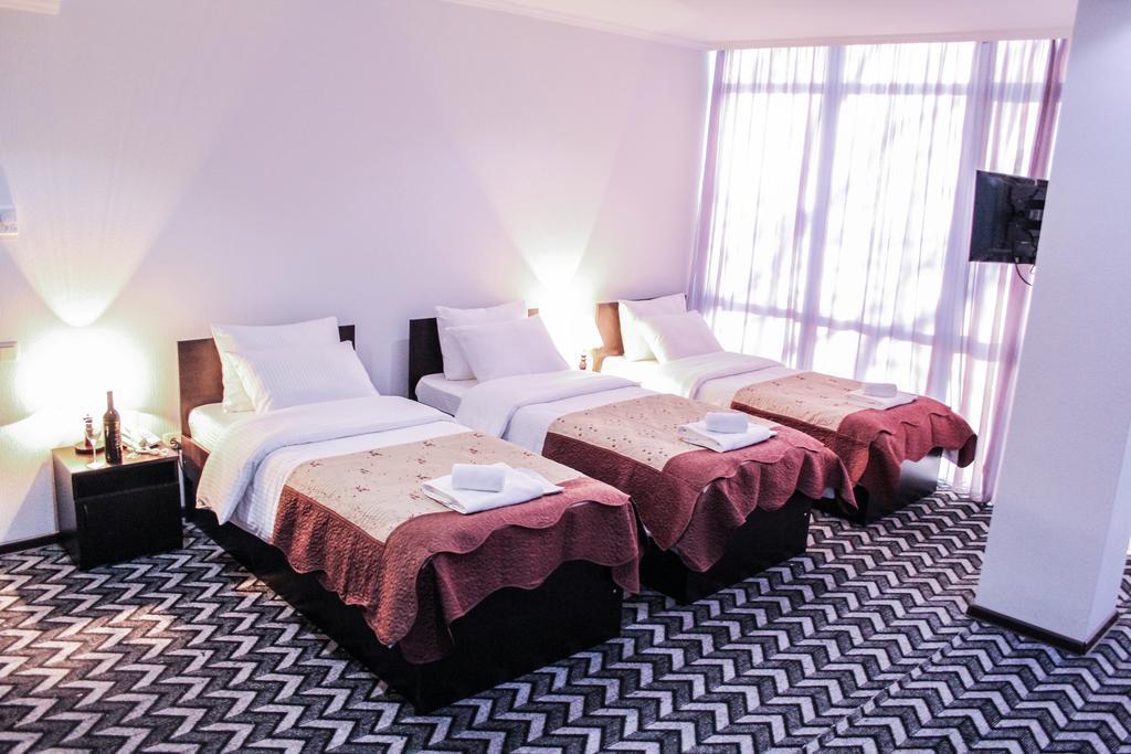 Royal Georgia Hotel Tbilisi Ruang foto