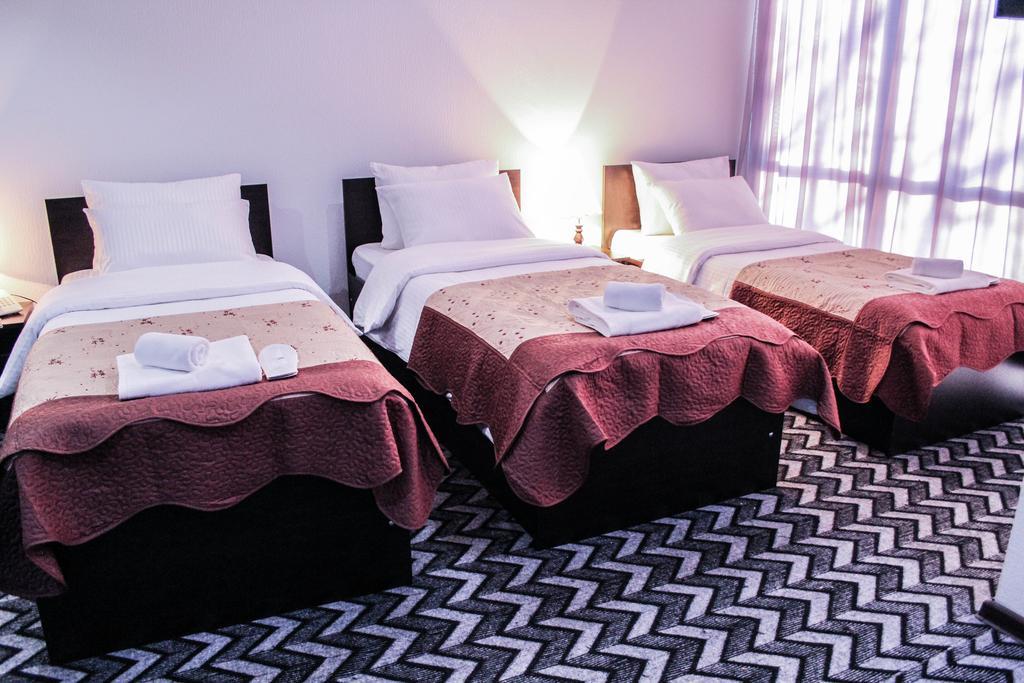 Royal Georgia Hotel Tbilisi Ruang foto