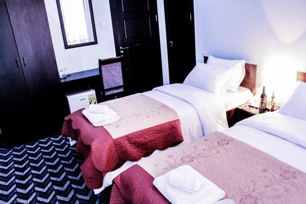 Royal Georgia Hotel Tbilisi Bagian luar foto